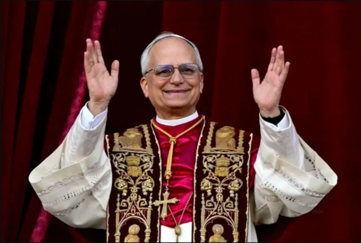 POPE LEO CALLS ON CAMEROONIANS TO REJECT VIOLENCE AS 120,000 JOIN MASS